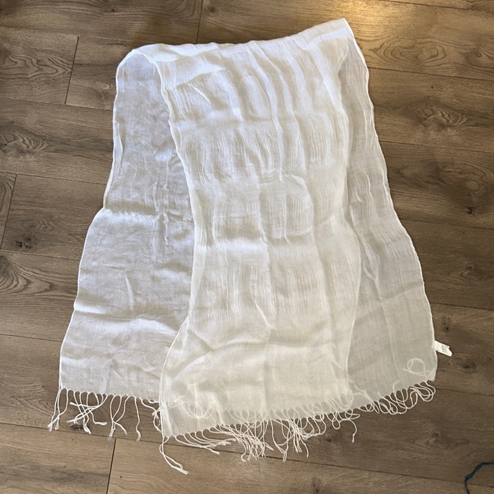 White Old Navy Sheer Scarf Wrap